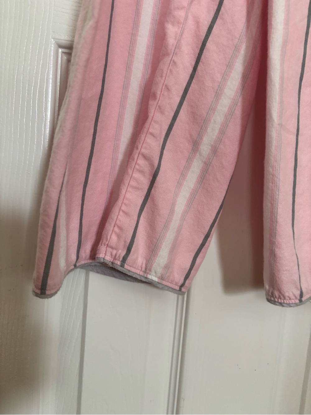 Victoria’s Secret Pink Striped Pajama Set - great condition, M - Picture 7 of 7